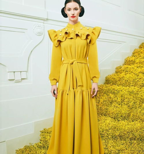 服裝工藝趨勢(shì) 褶皺 荷葉邊等服裝設(shè)計(jì)技法匯總